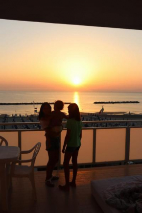 Fronte Mare con Terrazzo Panoramico Civitanova Marche